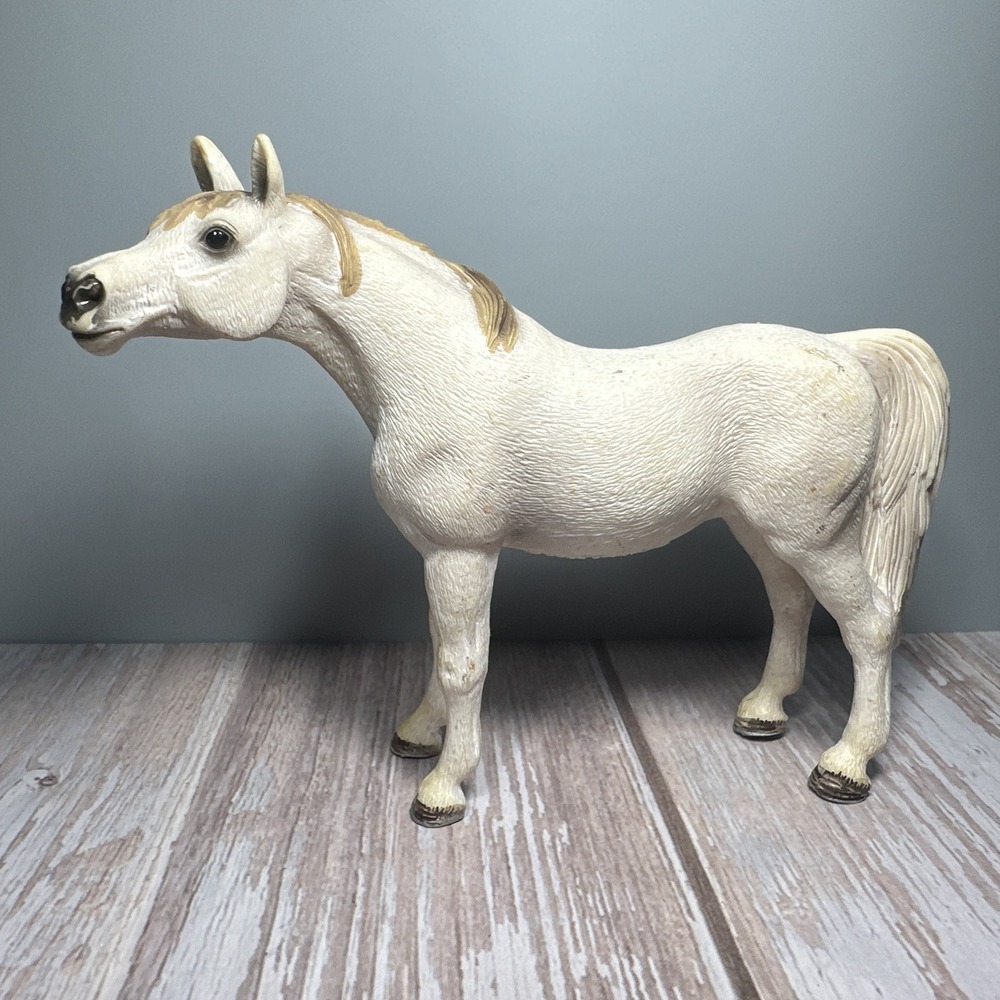Schleich WHITE ARABIAN MARE Figure Horse Figurine 2007 Retired Farm Toy